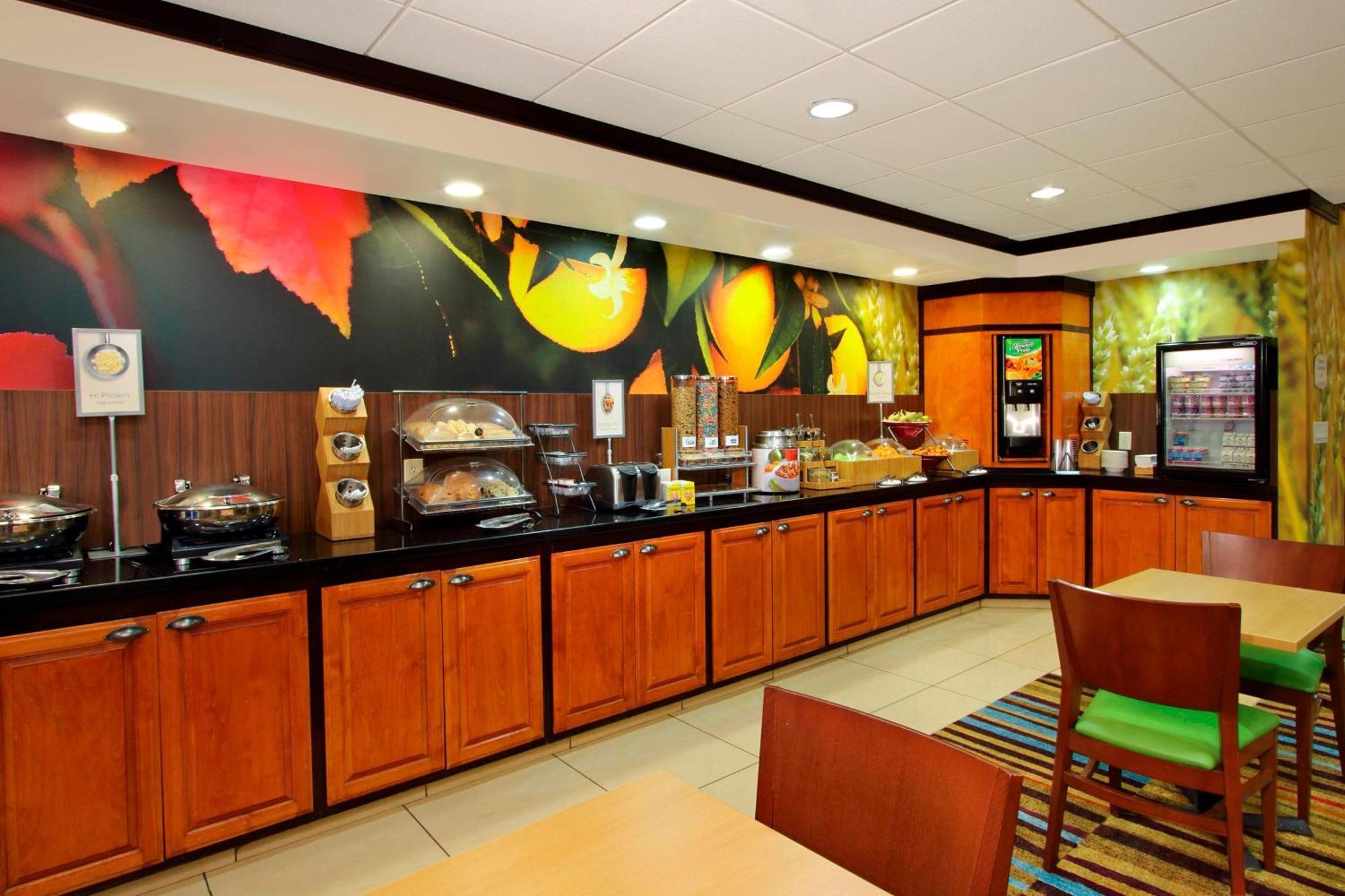 Fairfield Inn & Suites Fresno Кловіс Екстер'єр фото
