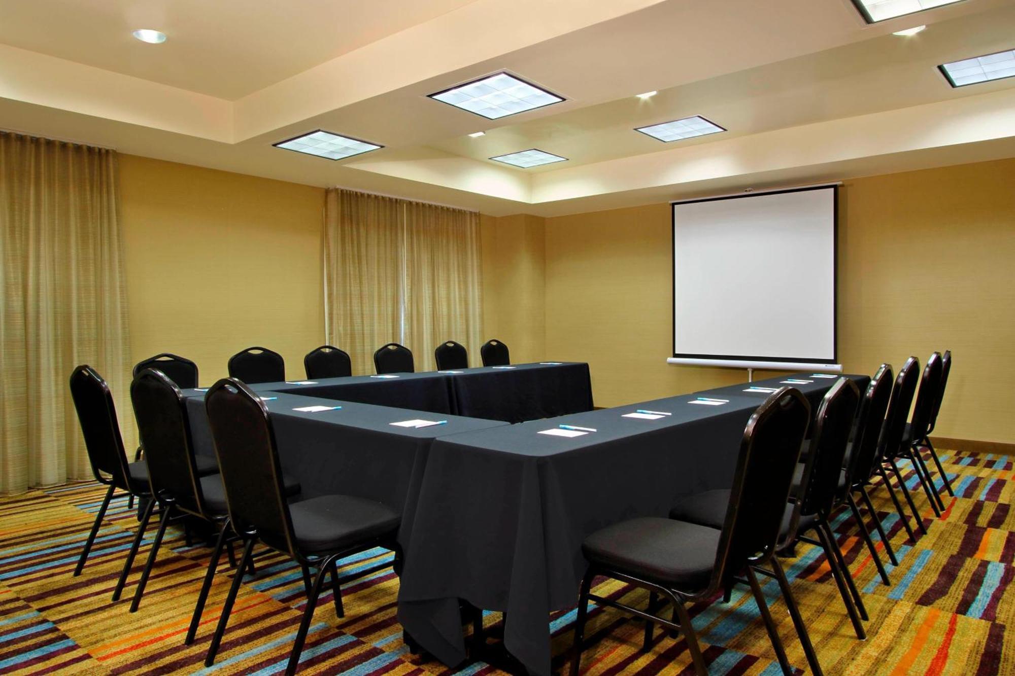 Fairfield Inn & Suites Fresno Кловіс Екстер'єр фото
