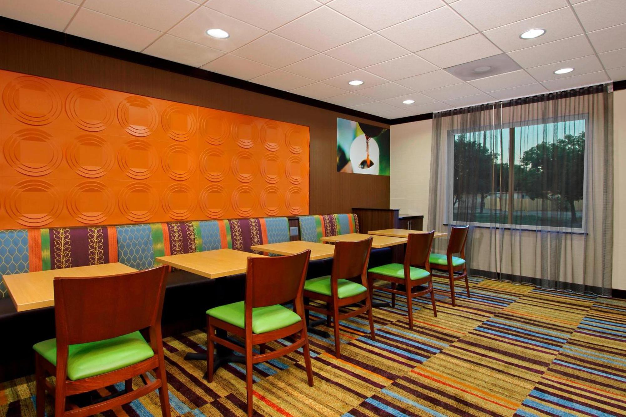 Fairfield Inn & Suites Fresno Кловіс Екстер'єр фото