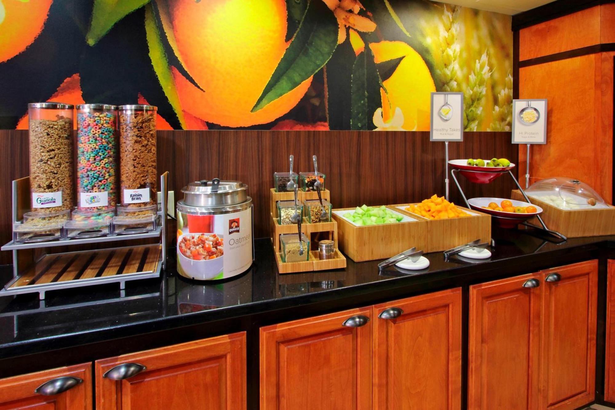 Fairfield Inn & Suites Fresno Кловіс Екстер'єр фото