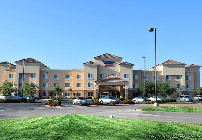 Fairfield Inn & Suites Fresno Кловіс Екстер'єр фото