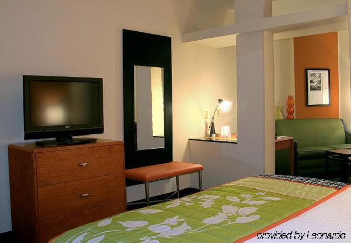 Fairfield Inn & Suites Fresno Кловіс Номер фото
