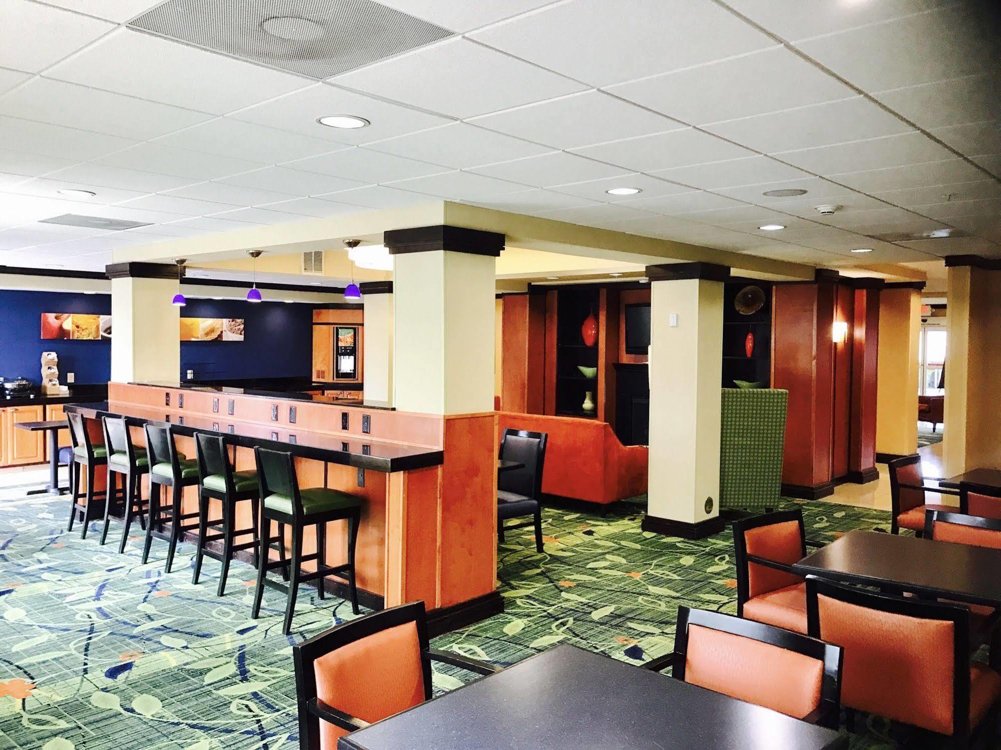 Fairfield Inn & Suites Fresno Кловіс Екстер'єр фото